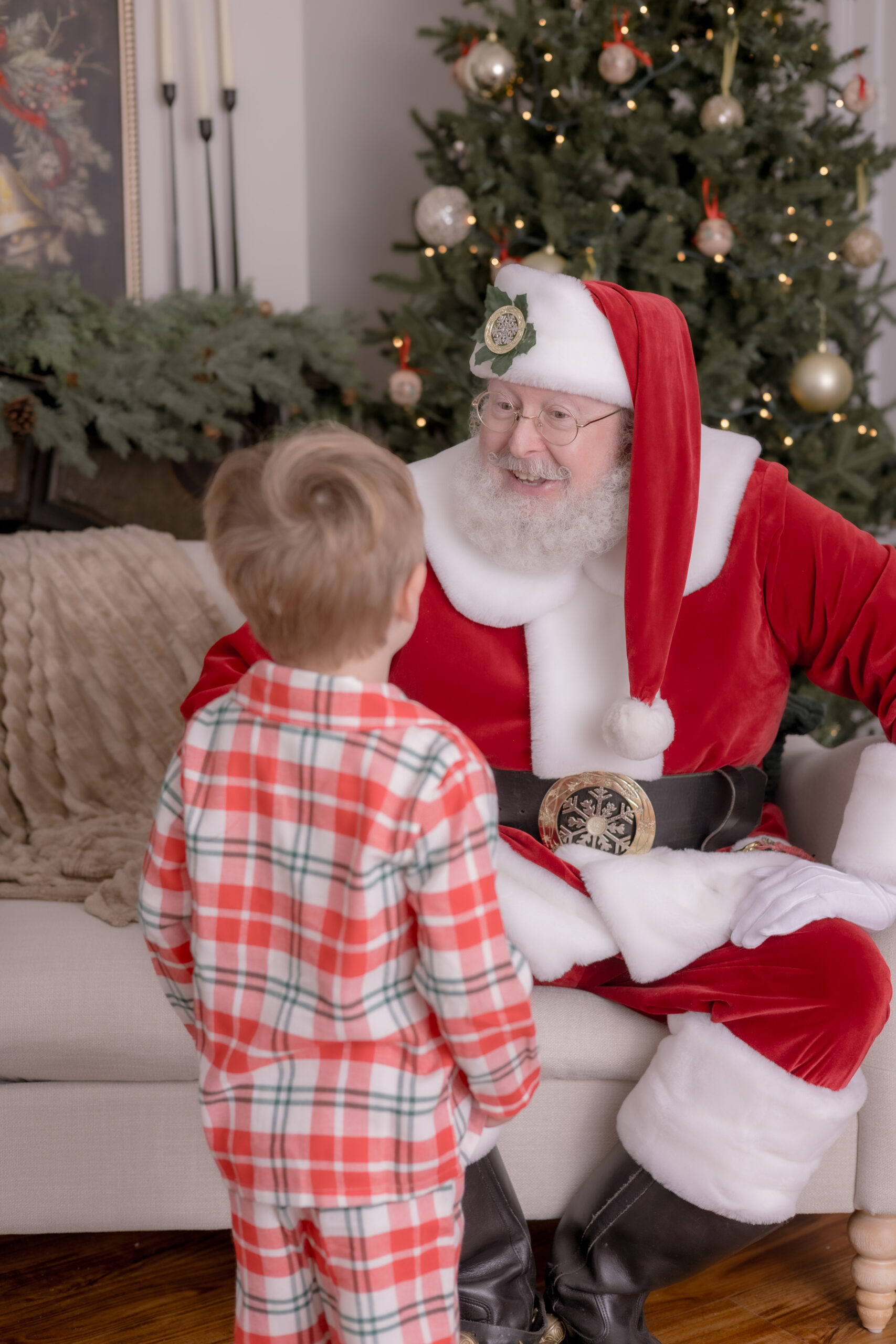 christmas minis family santa mackenzie edwards photography